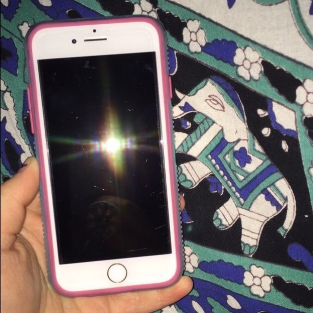 negotiable! iphone 7 rose gold